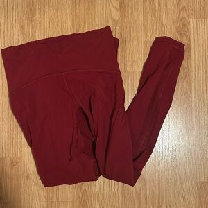 Lululemon leggings size 4. Mesh on calf